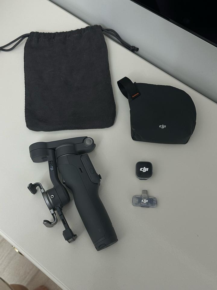 DJI