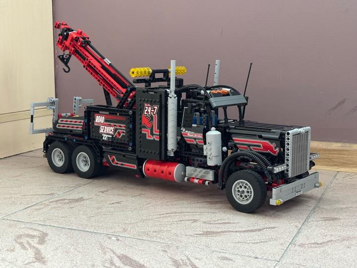 Lego Technic 8285 (Tow Truck) 2075 деталей