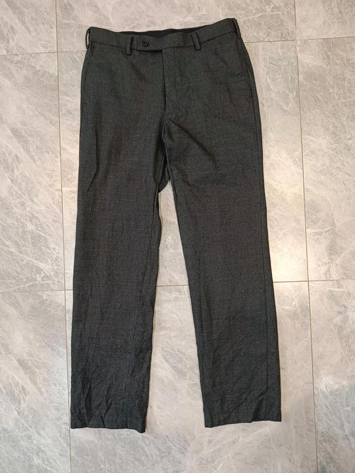 Брюки Uniqlo, размер М, шерсть