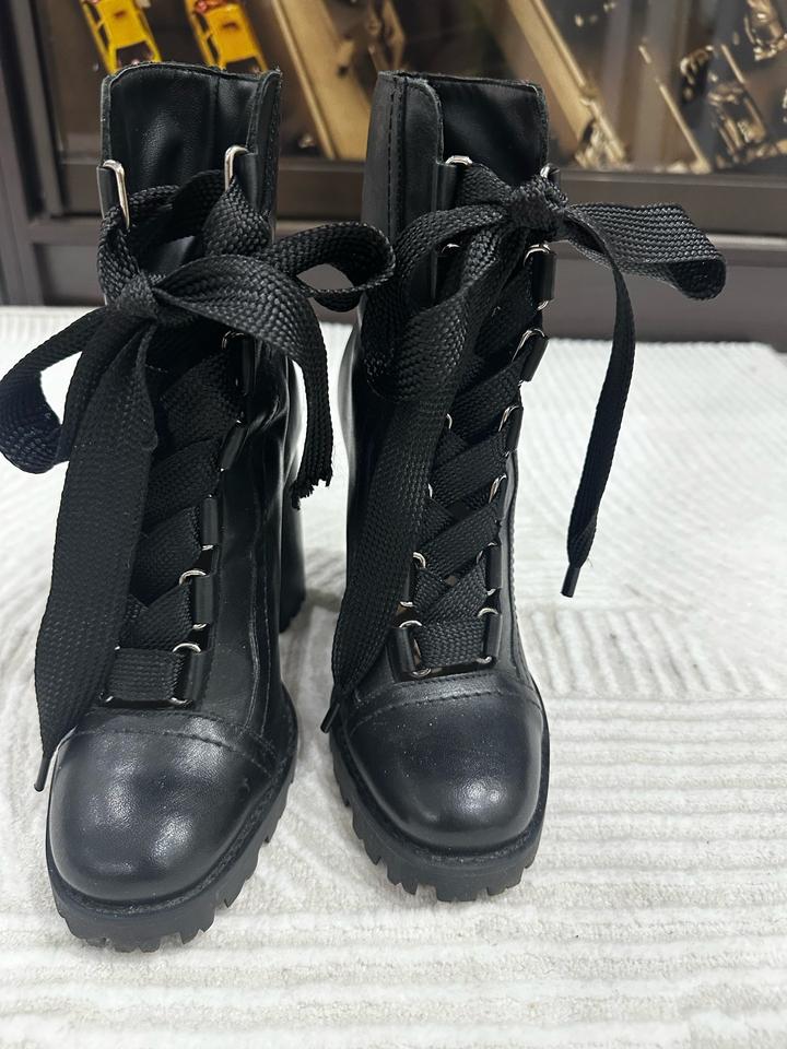 Schutz Ботильоны на шнуровке