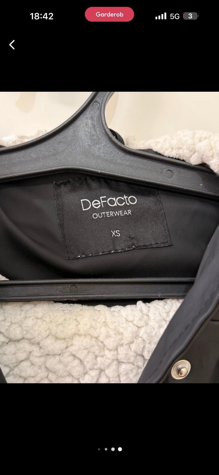 Женский плащ DeFacto