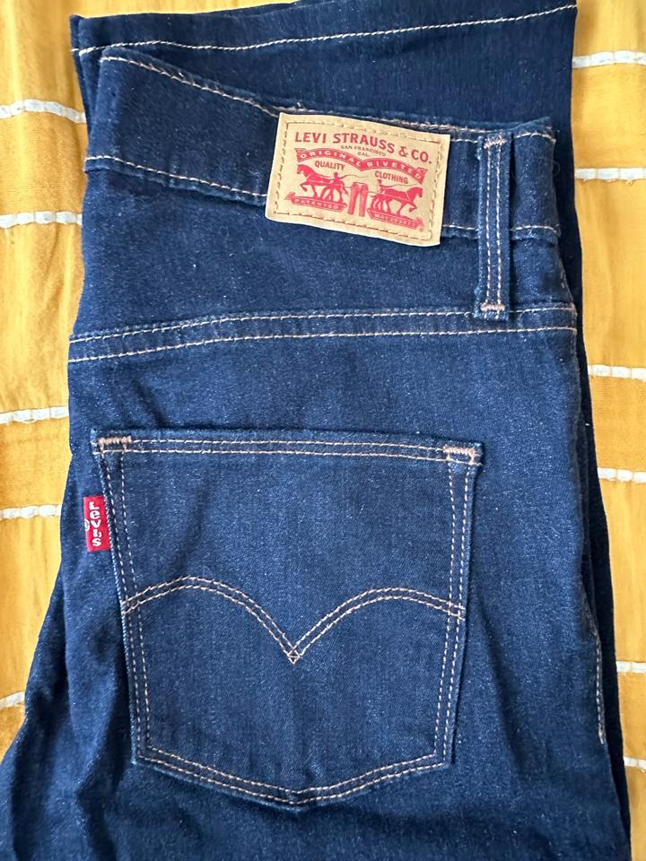 Levi's