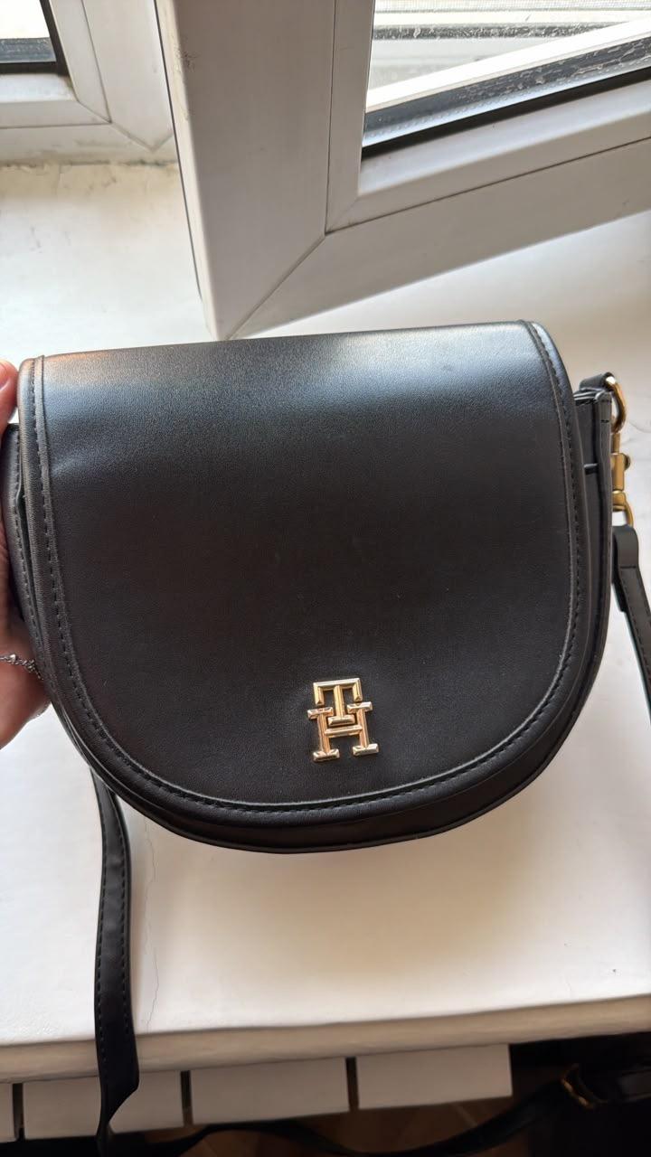 Tommy Hilfiger