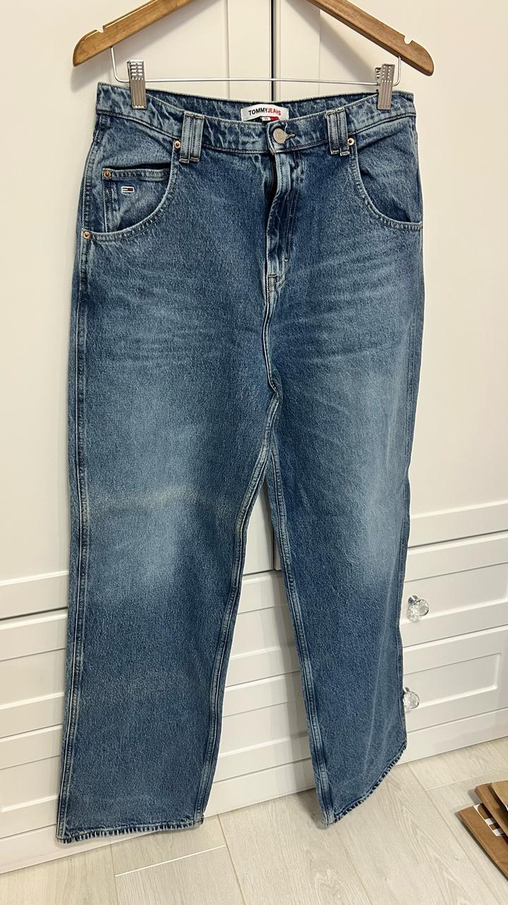 Джинсы Tommy Jeans