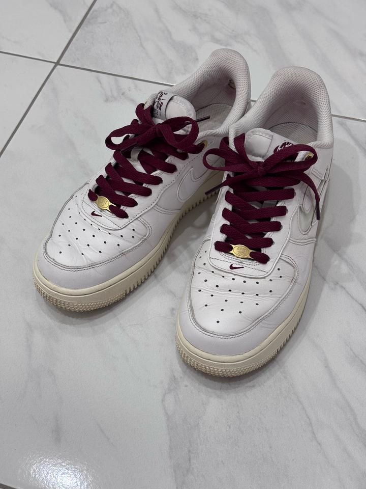 Nike
