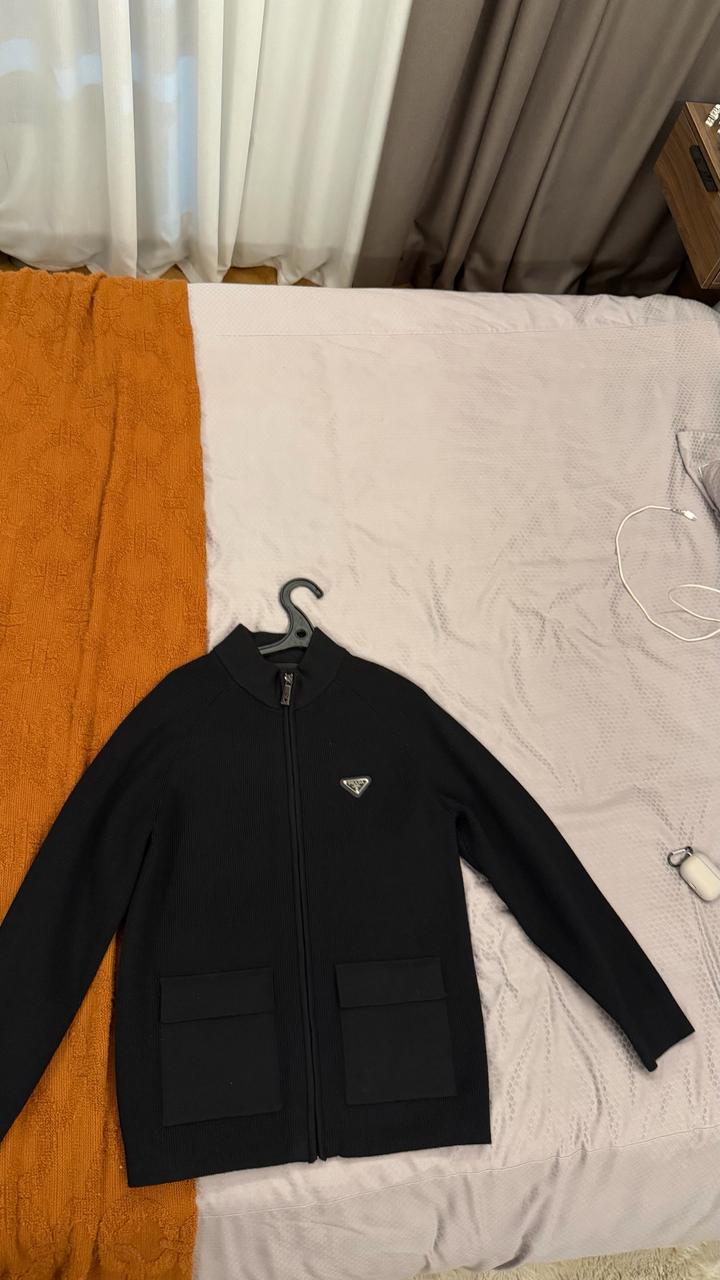 Кардиган Prada