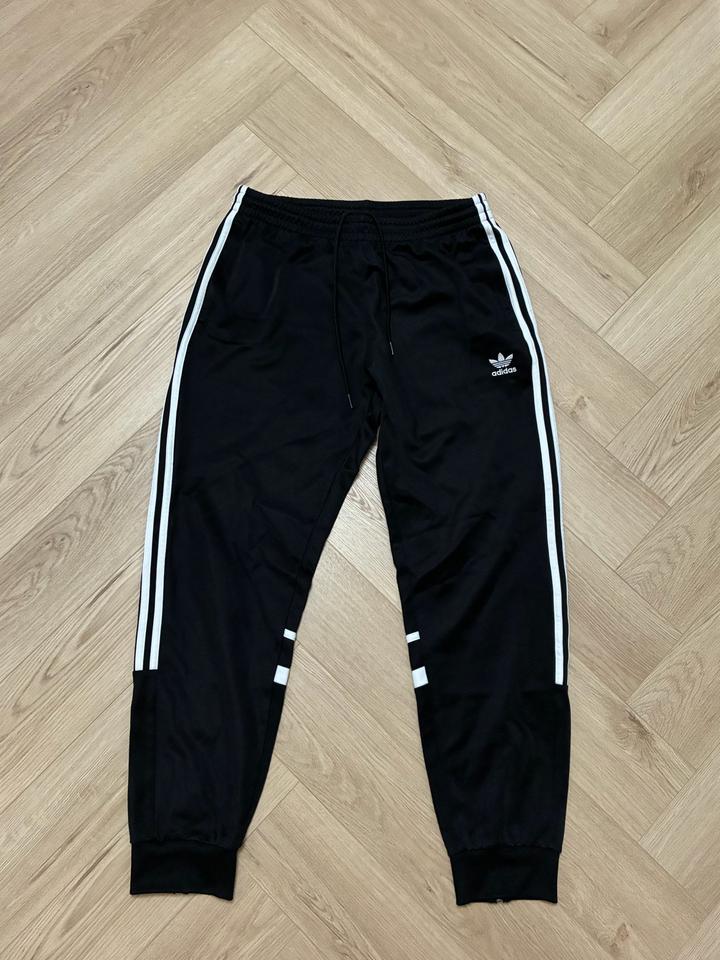 Спортивные брюки adidas