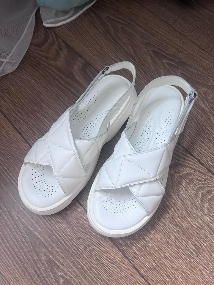 Perfect Pairs