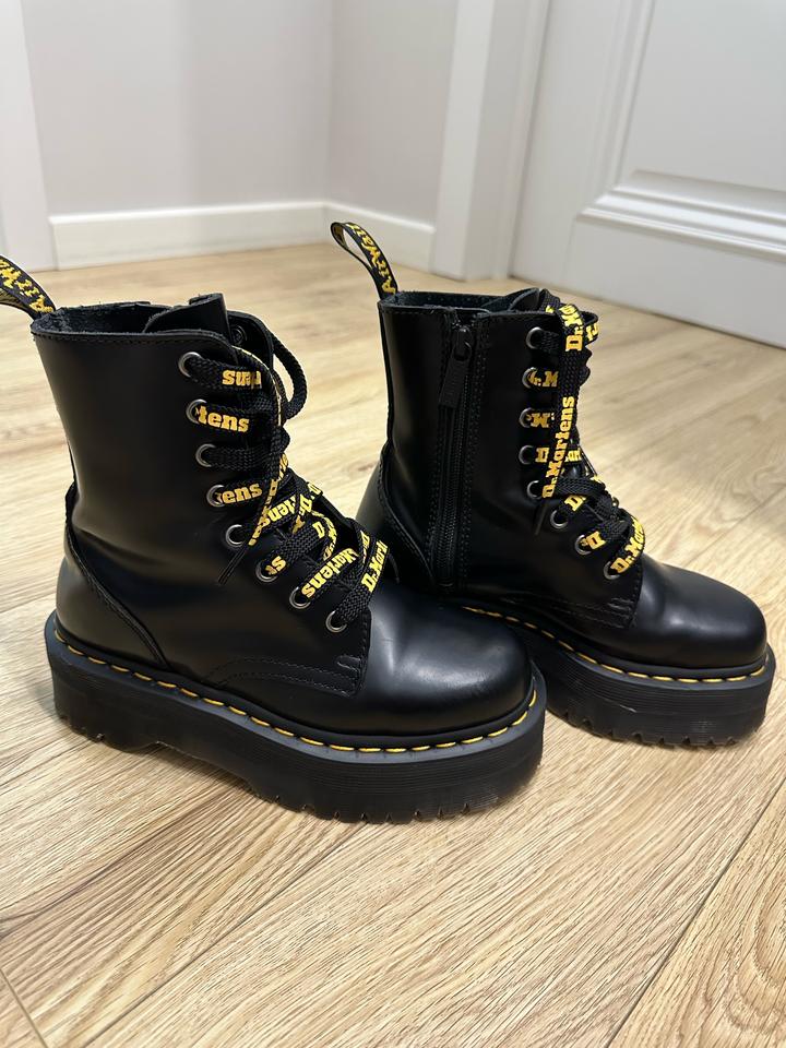 Dr. Martens