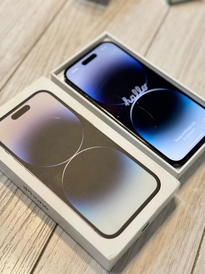 Apple iPhone 14 Pro 1TB Space Black
