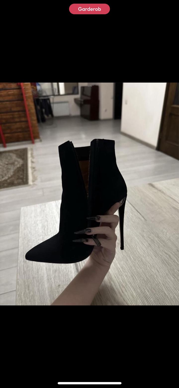 Anara Yerekovna