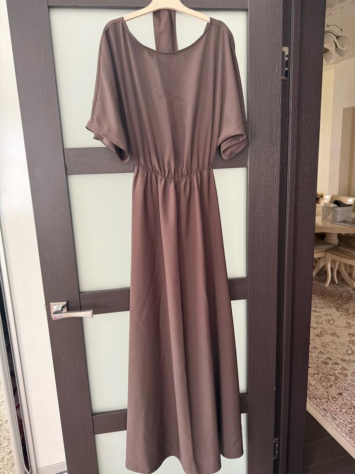 Платье длинное