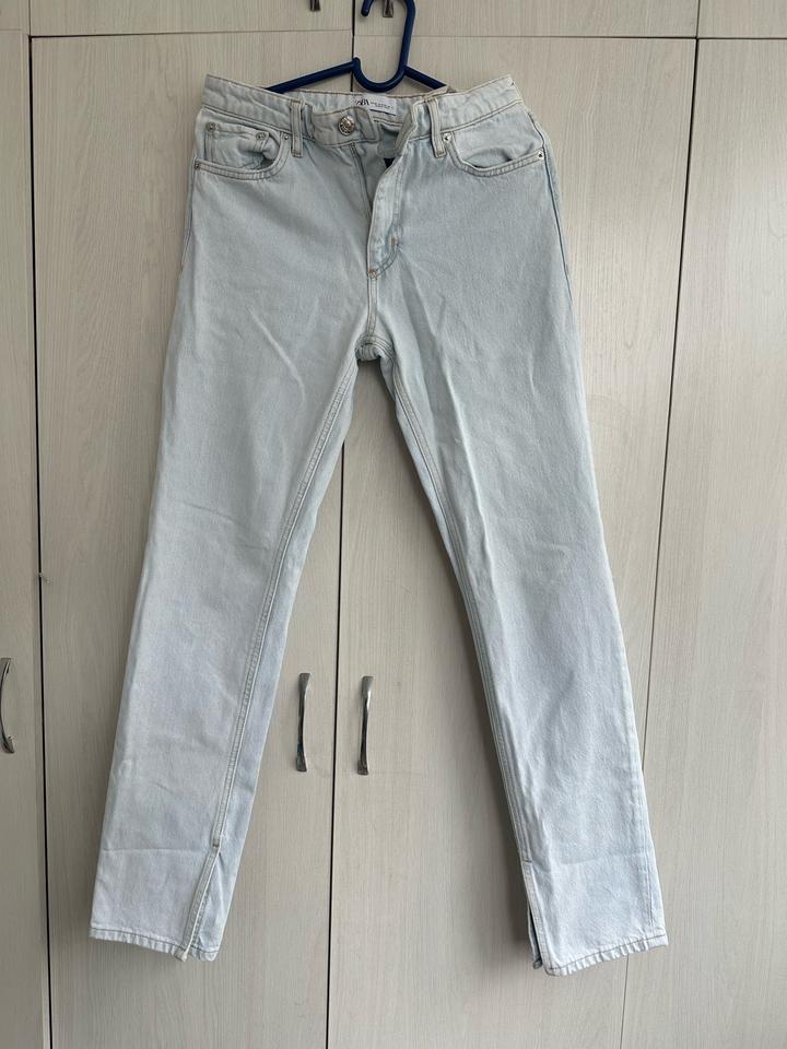 Zara Джинсы Зара