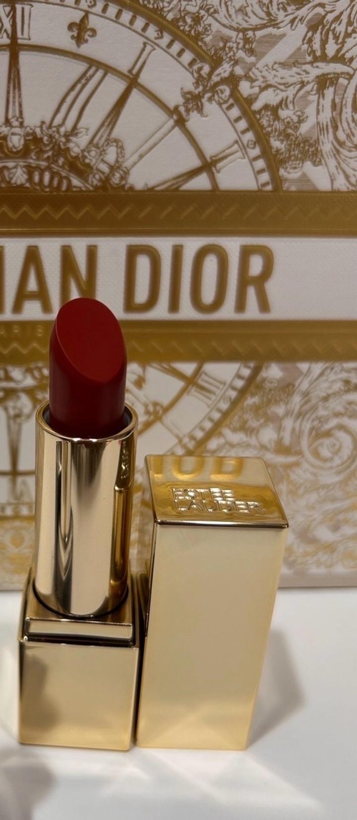 Estée Lauder Помада Este Lauder