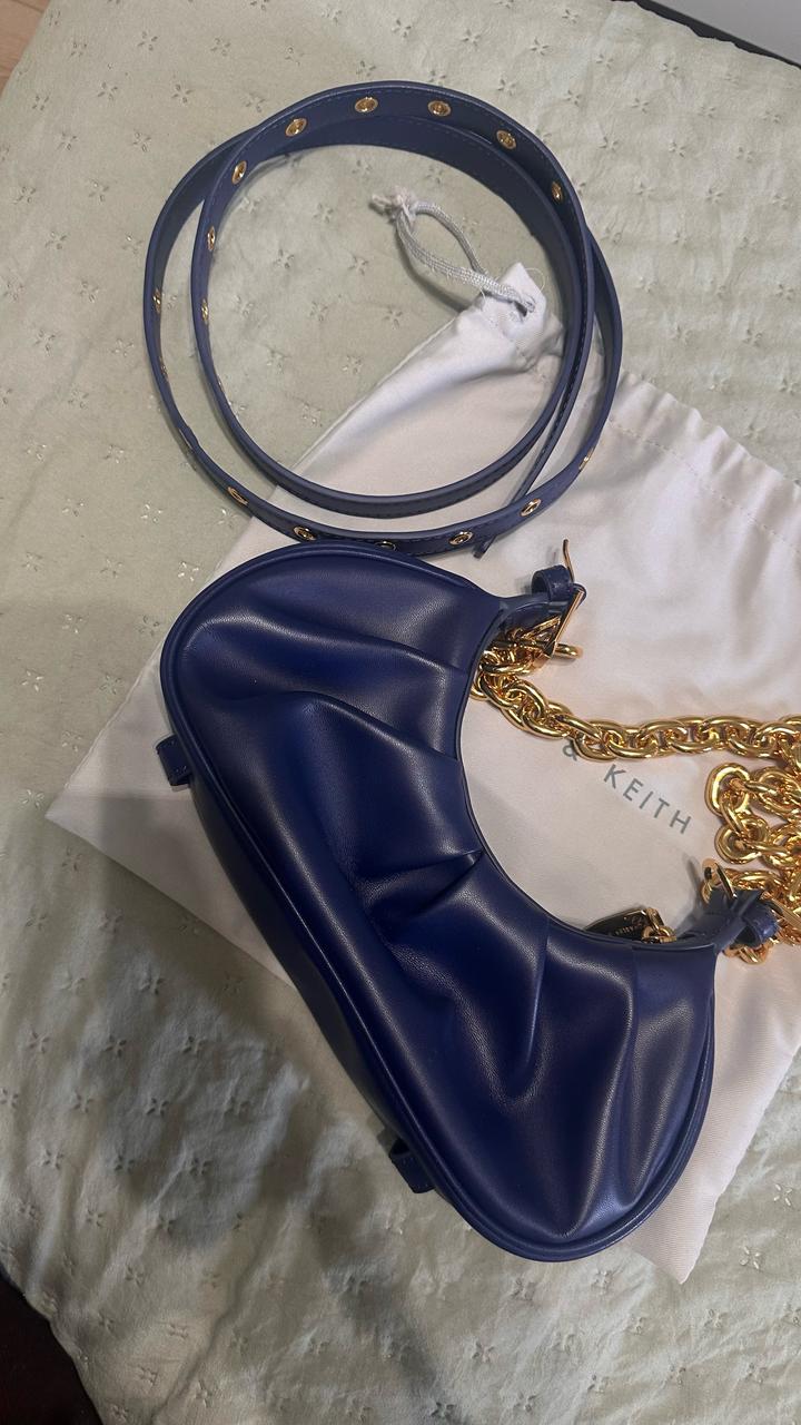 Сумка Charles & Keith