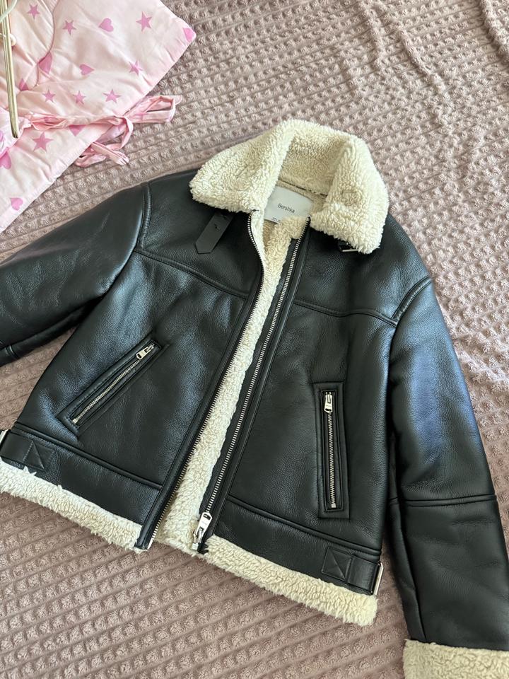 Дубленка авиатор Bershka