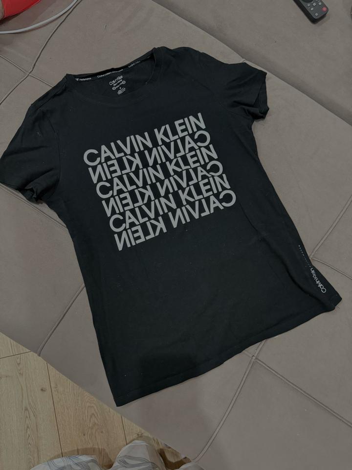 Футболка Calvin Klein Performance