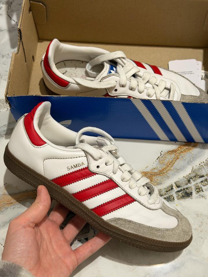 Кроссовки adidas Samba