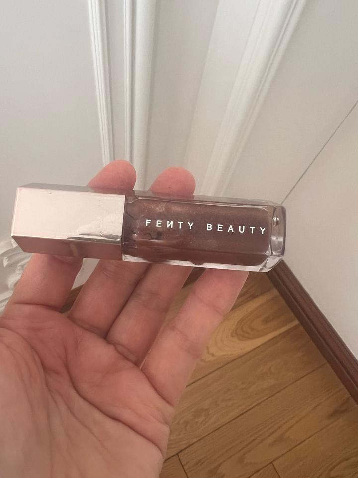 Блеск для губ Fenty Beauty