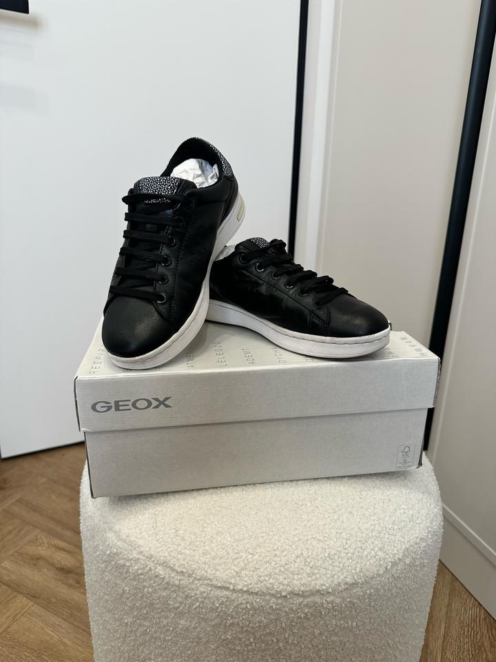 Geox