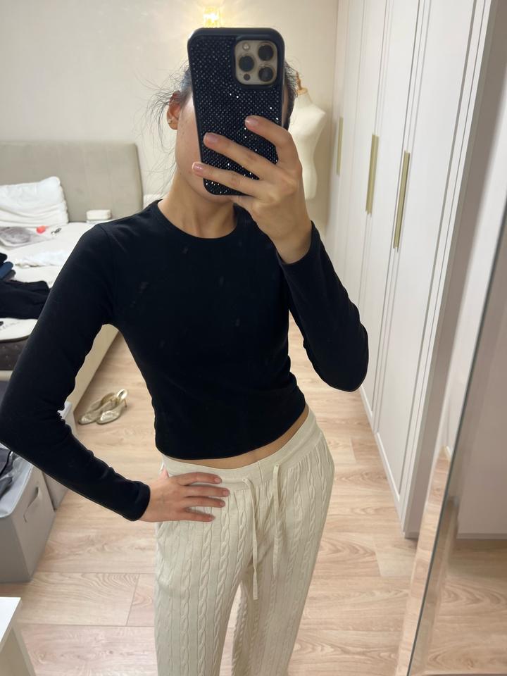 Bershka Лонгслив черный