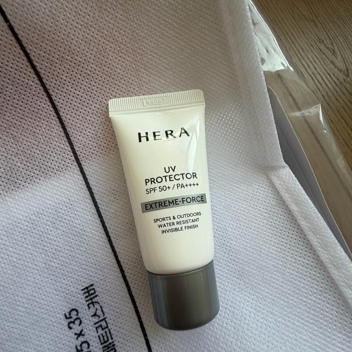 Hera Солнцезащитный крем UV Protector Extreme-Force 15 мл