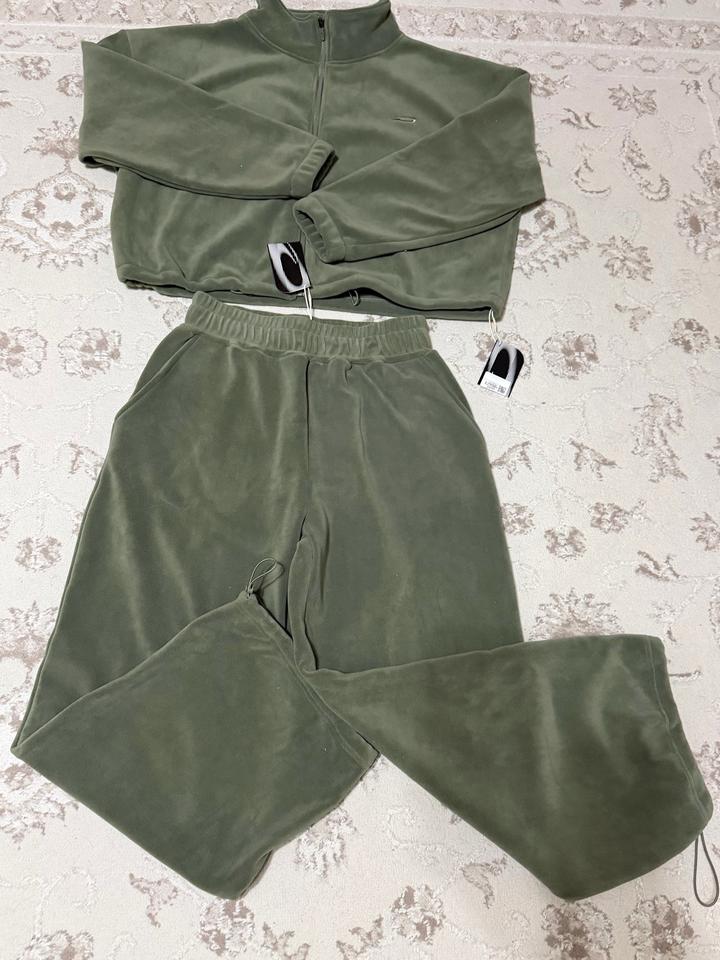 Спортивный костюм kari