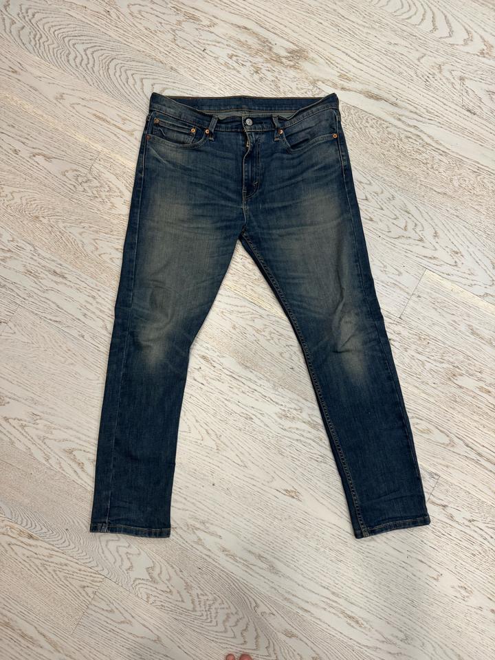 Levi's