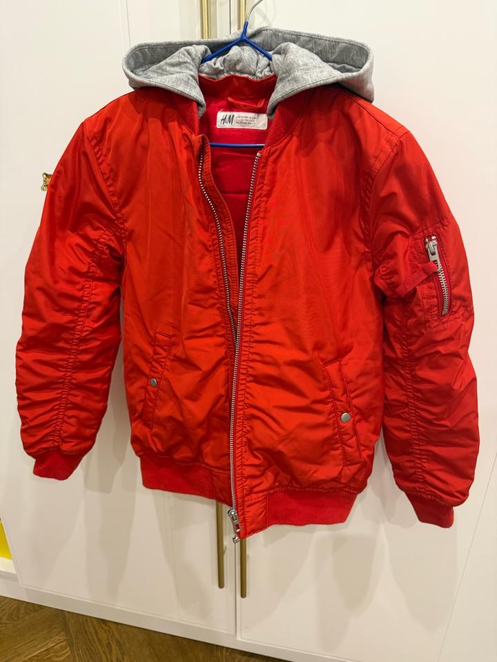 Бомбер H&M