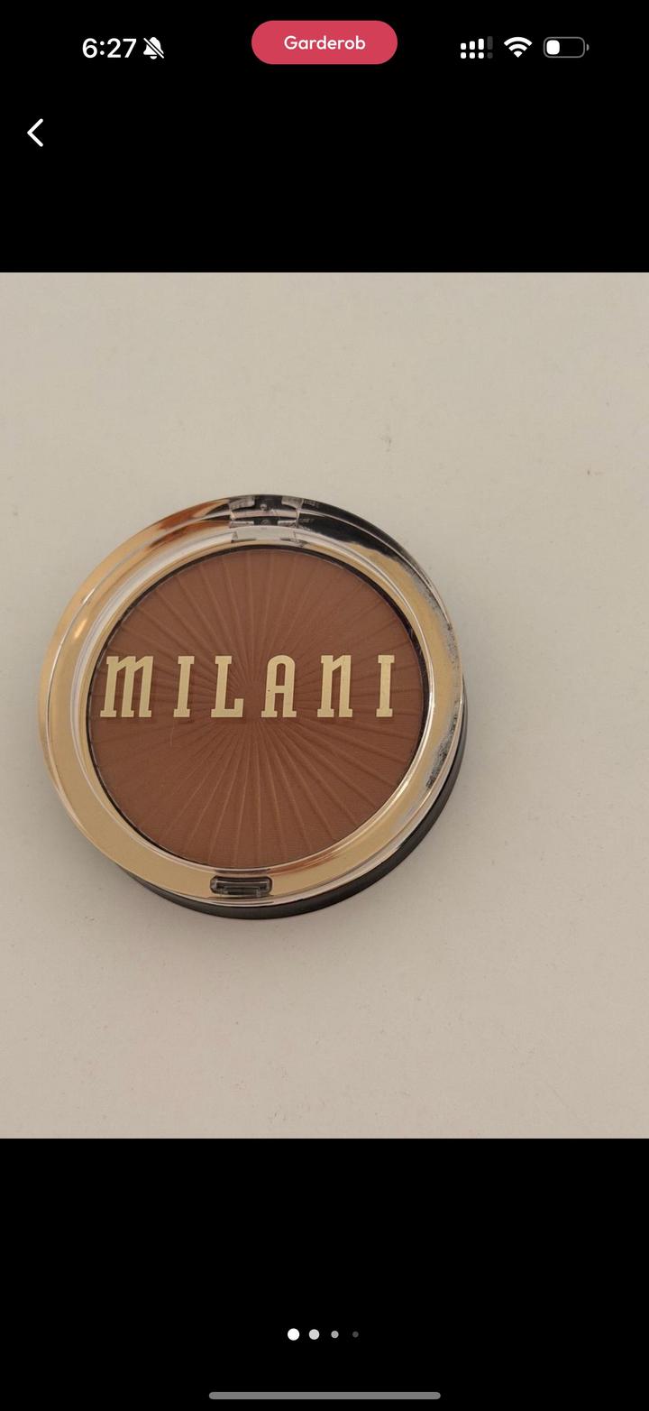 Бронзирующая пудра Milani Silky Matte 03 Sun Tan