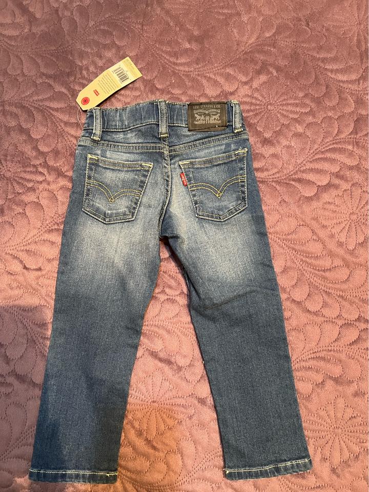 Levi's