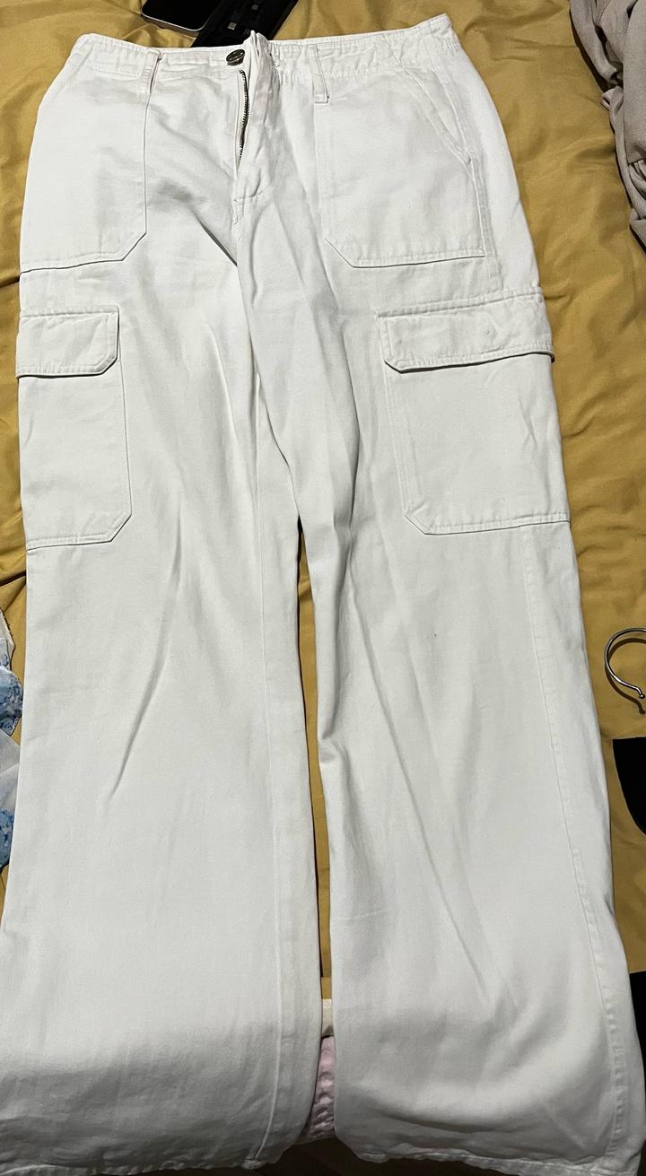 Белое джинсы Zara