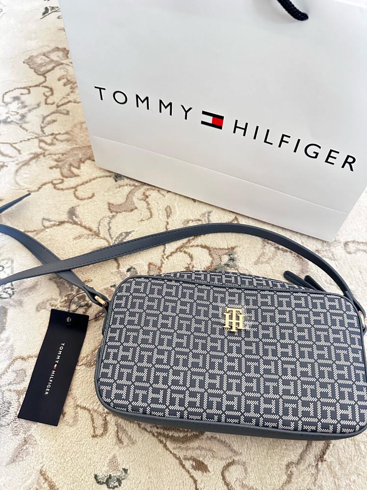 Tommy Hilfiger