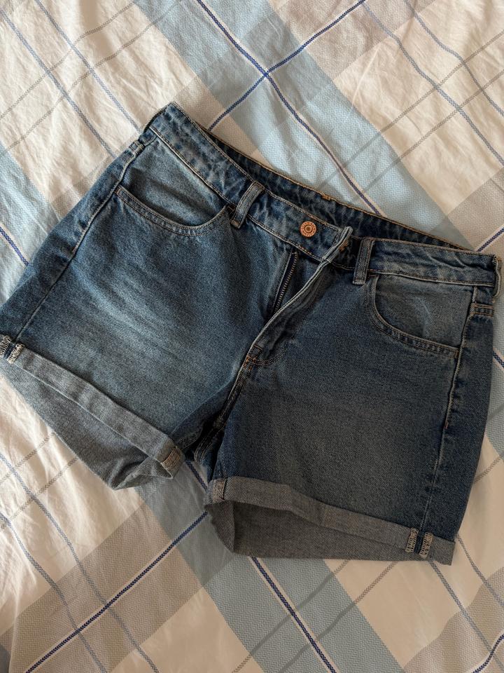 H&M