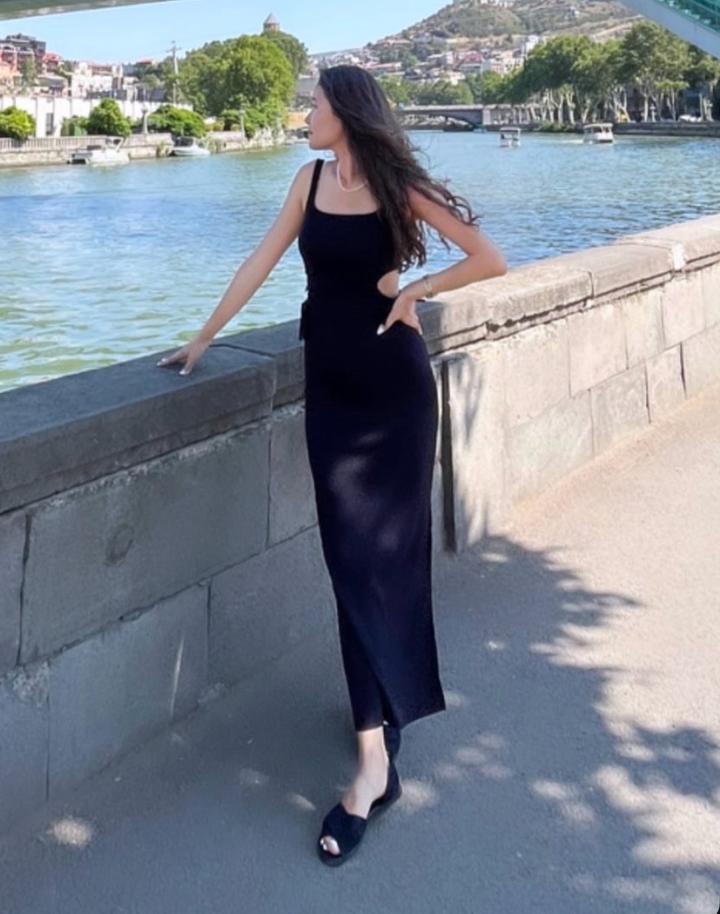 Черное платье