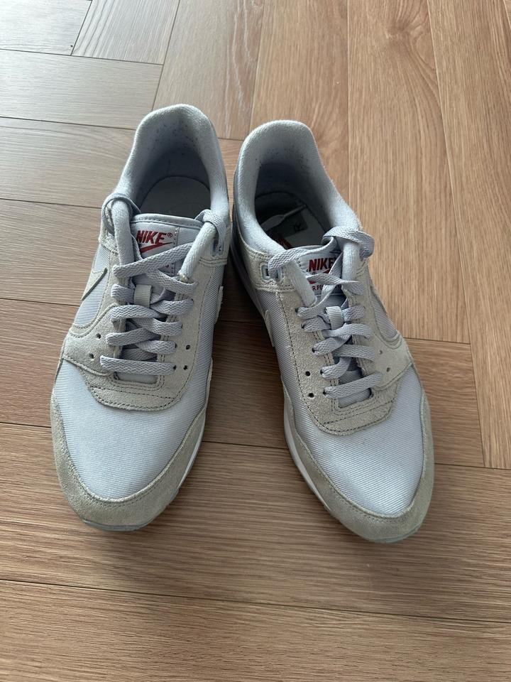 Nike