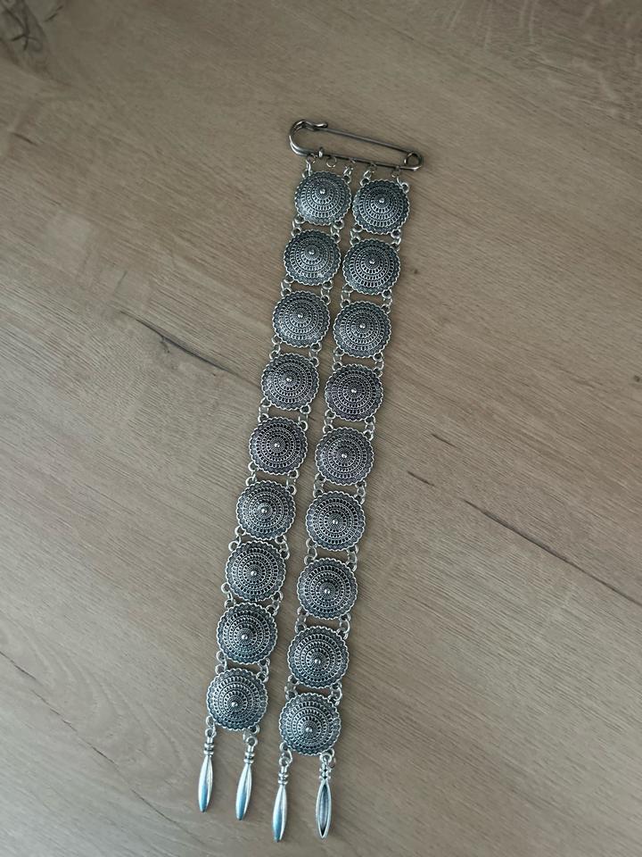 Handmade (ручная работа) Брошь с подвесками в национальном стиле
