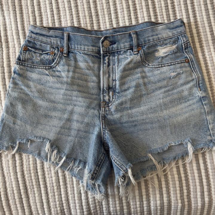 American Eagle Outfitters