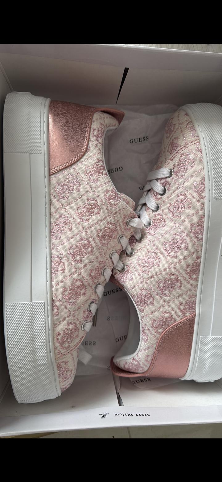 Кеды GUESS