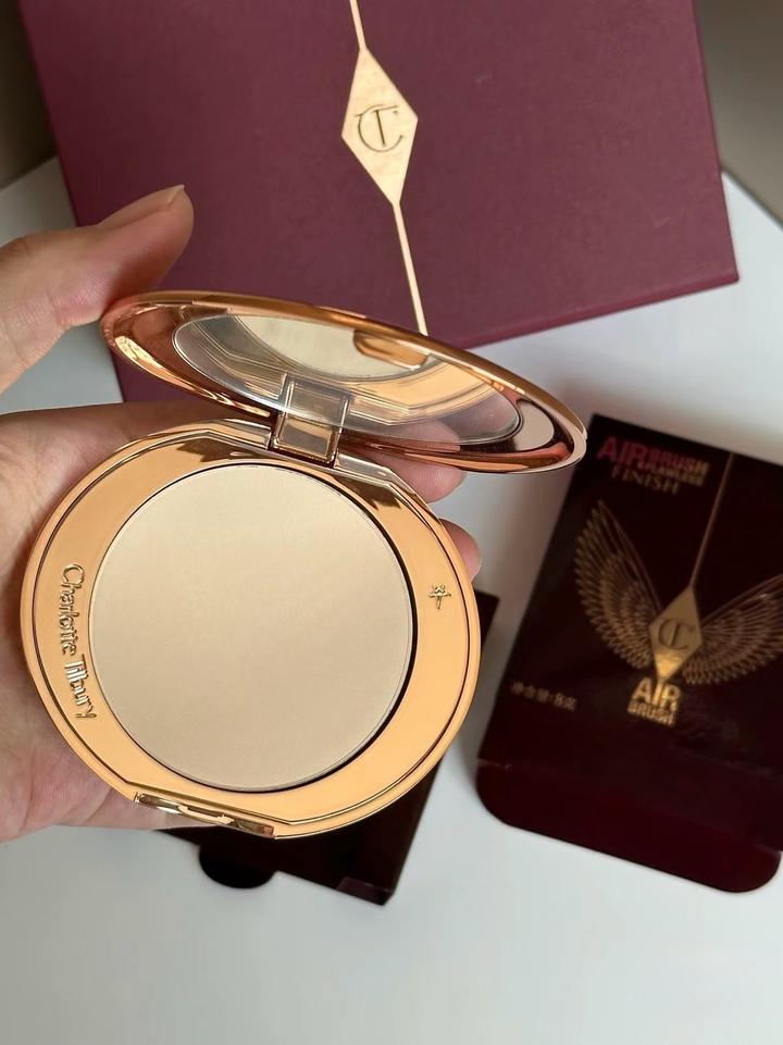 Пудра Charlotte Tilbury Airbrush Flawless Finish