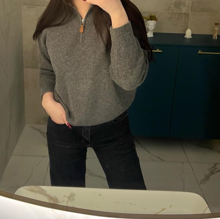Свитер