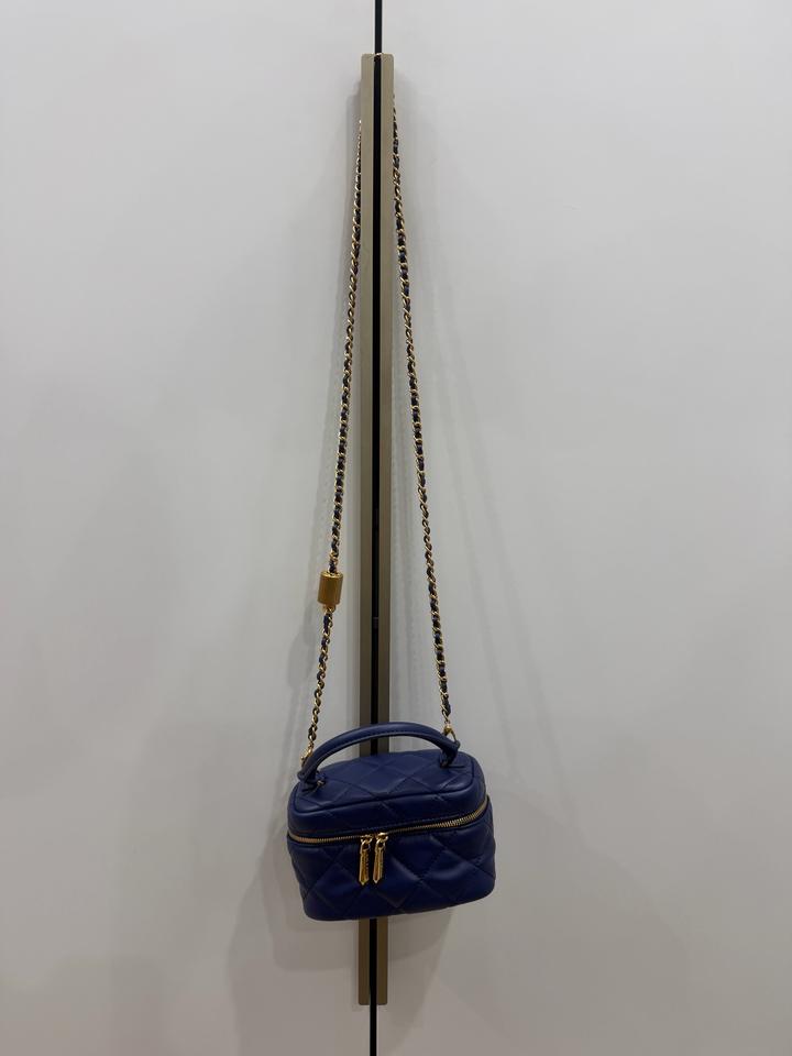 Charles & Keith