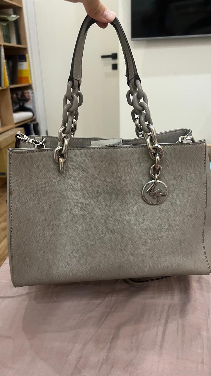 Продам оригинал сумку Michael kors