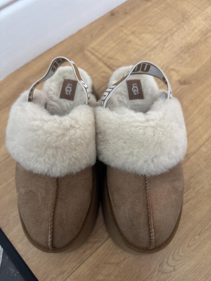 Сабо UGG
