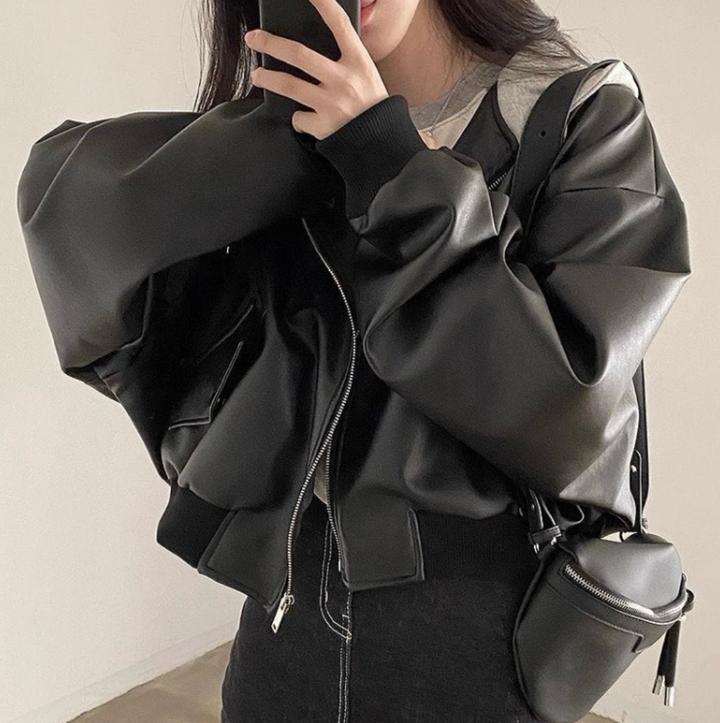 Fashion Женский бомбер из экокожи с капюшоном