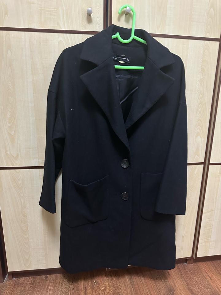 Пальто Zara в отличном состоянии