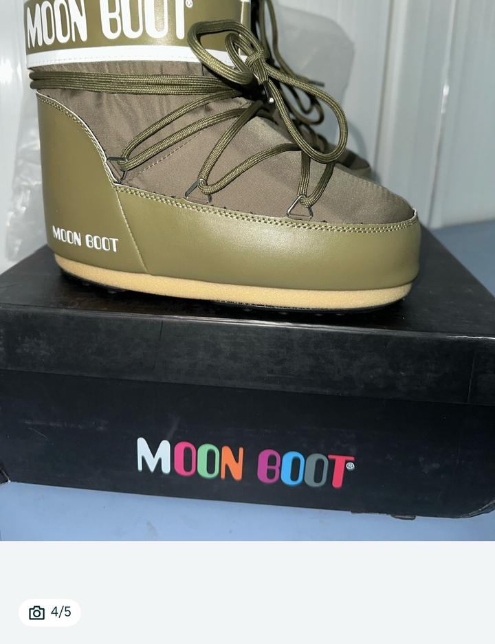 Ботинки Moon Boot