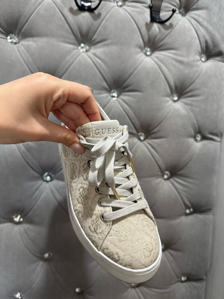 GUESS