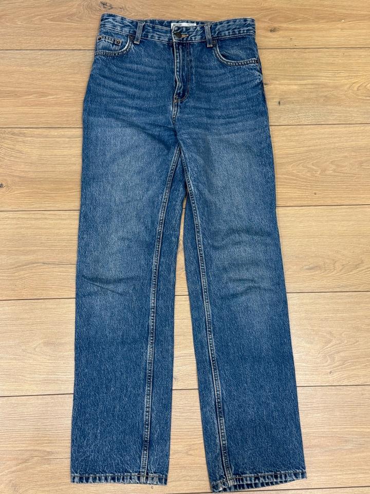 Джинсы bershka