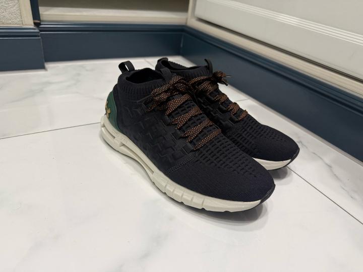 Кроссовки Under Armour HOVR